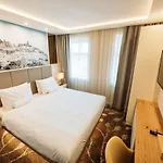 Labashaz Bed & Breakfast 4*